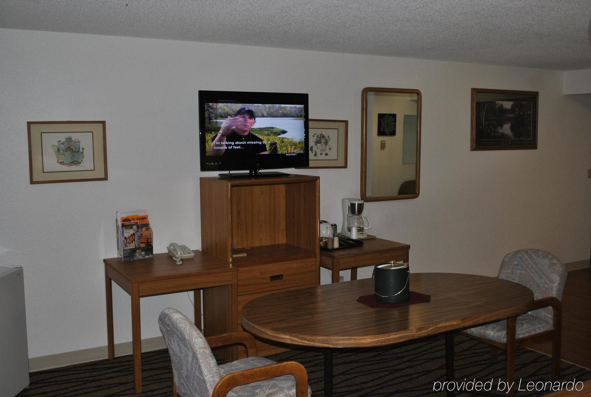 Waconia Inn And Suites Extérieur photo