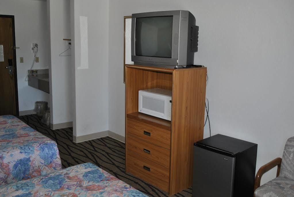 Waconia Inn And Suites Extérieur photo