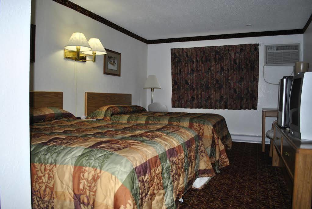 Waconia Inn And Suites Extérieur photo