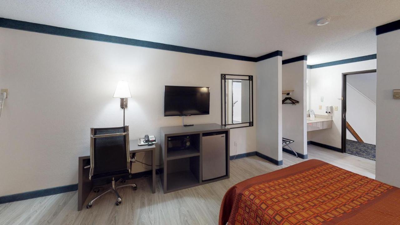 Waconia Inn And Suites Extérieur photo
